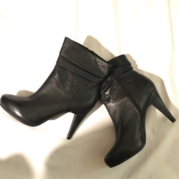 WORTHINGTON Hidden Platform Ankle Boots  Sz 10M - Picture 2 of 8